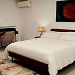 Apartman Dei Borboni -